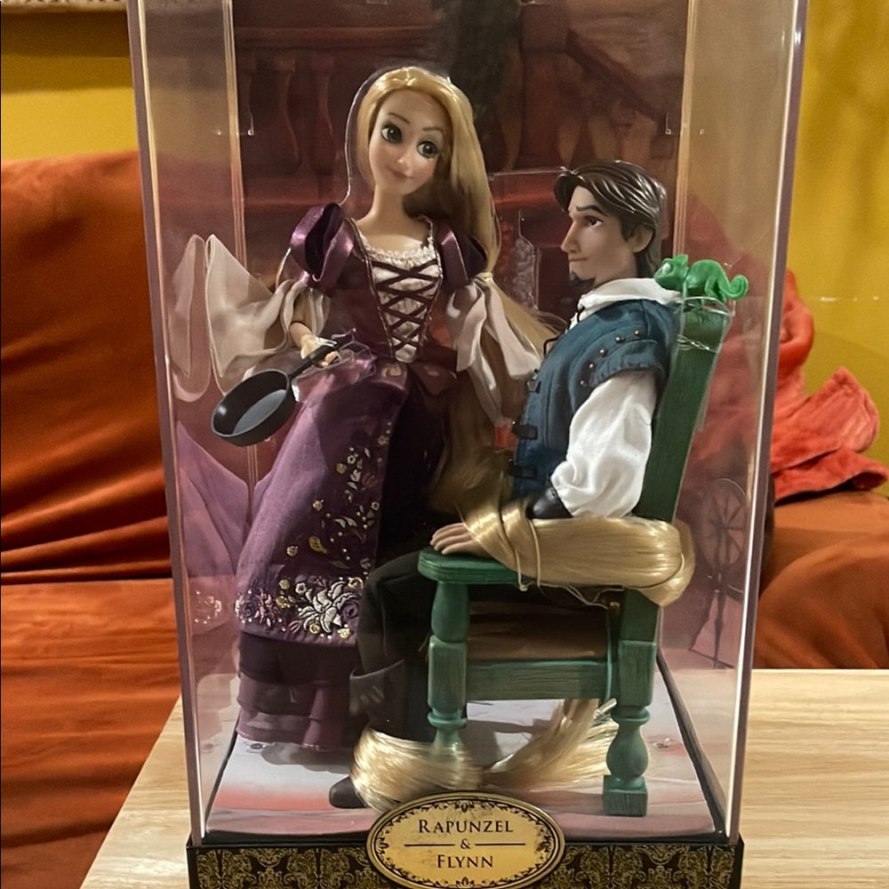Disney Rapunzel & Flynn Doll Set - Purple and Green